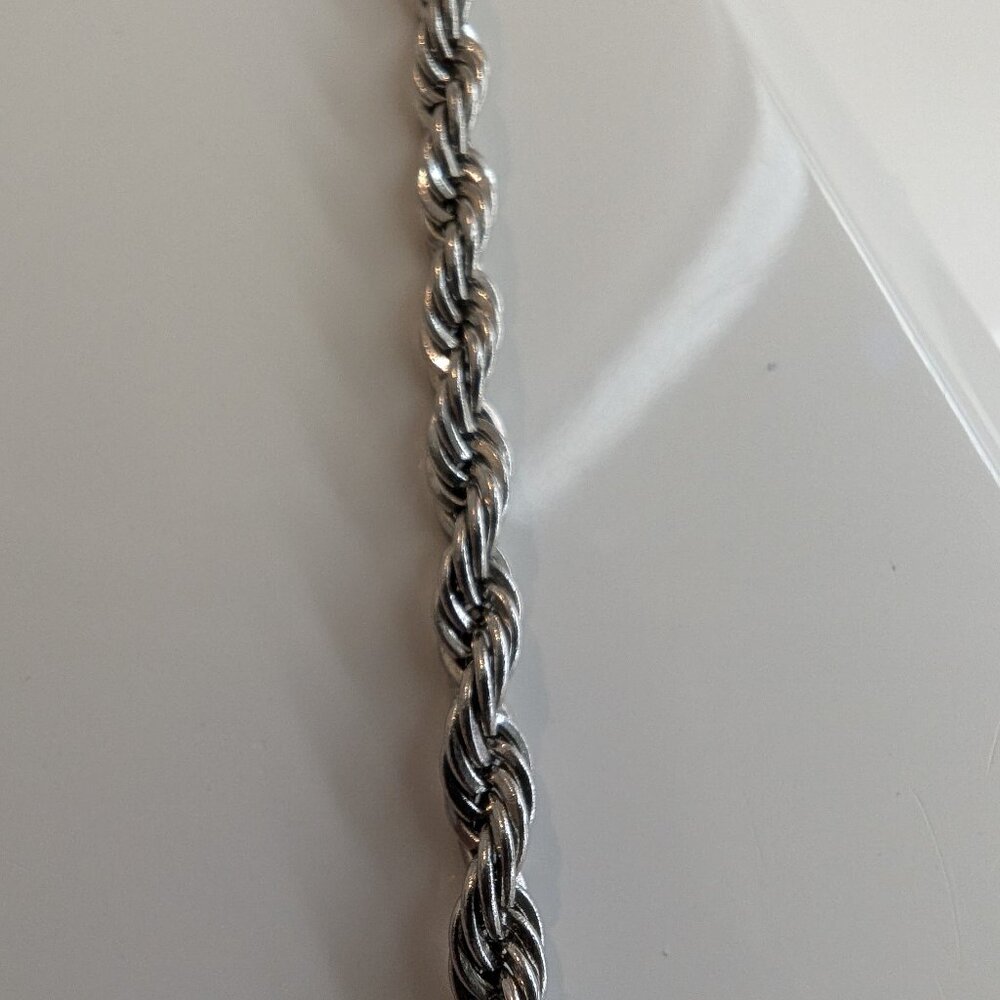 20" silver tone chain